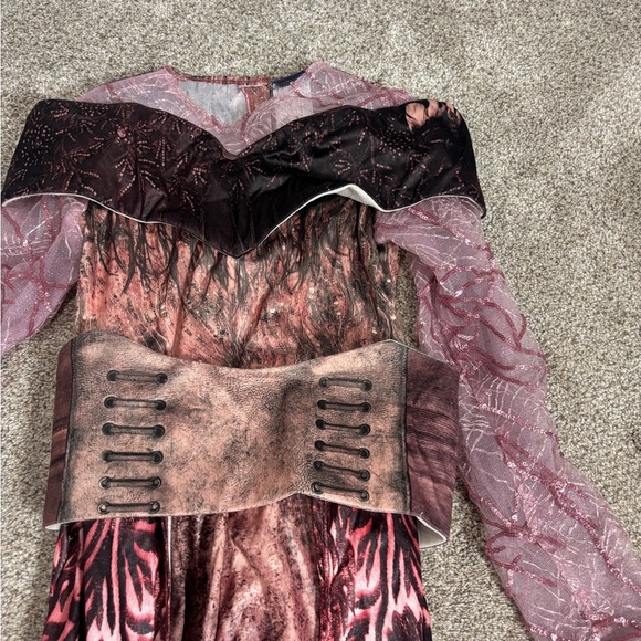 Disney descendants 3 Audrey child costume size medium 8-10 with wig! - Picture 8 of 9